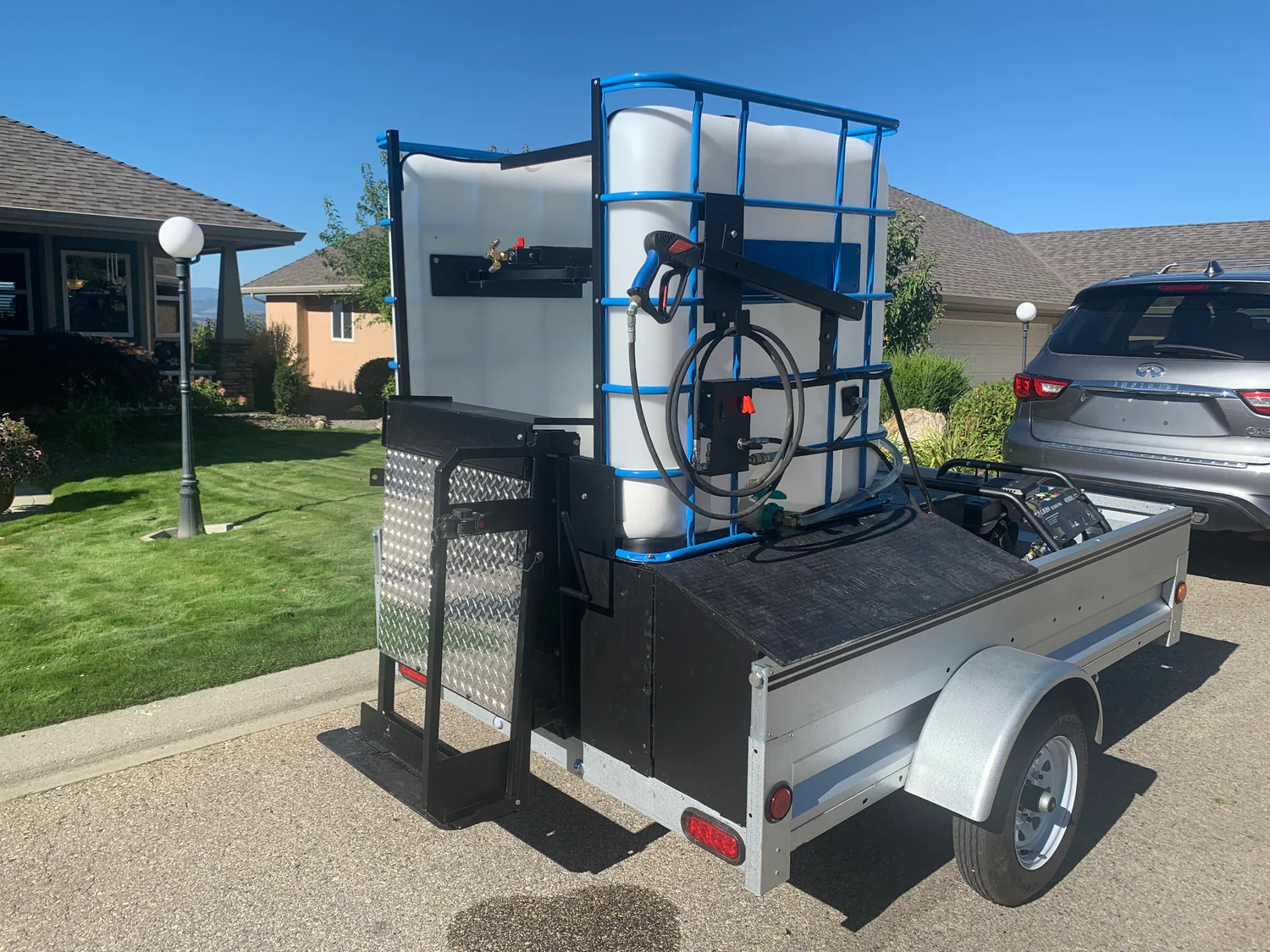 trash can cleaning Oak Point TX garbage bin cleaning Oak Point Texas residential trash bin cleaning Oak Point trash bin sanitizing service Oak Point TX pressure washing trash cans Oak Point odor removal garbage bins Oak Point